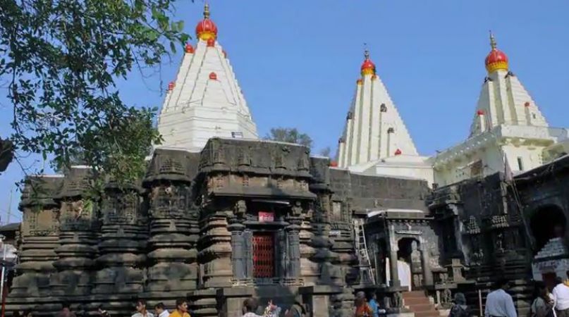 नवरात्री 2018 : मुंबई महालक्ष्मी मंदिर में छोटे कपड़े वाली महिलाओं पर है रोक