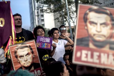 ब्राजील: दक्षिणपंथी नेता बोलसोनारो चुनाव में जीत की ओर