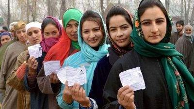 जम्मू कश्मीर निकाय चुनाव: बारामुला और साम्बा में दर्ज हुआ 70 प्रतिशत से अधिक मतदान