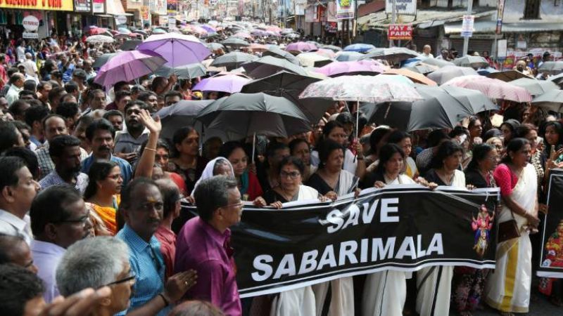 सबरीमाला मंदिर : आदिवासियों का आरोप, पुराने रीति-रिवाज को खत्म कर रही है सरकार और कोर्ट