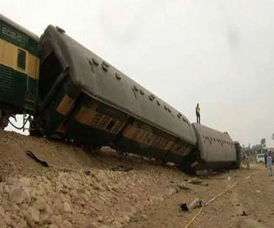 पाकिस्तान: ट्रेन हादसे में हुई नौ लोगों की मौत