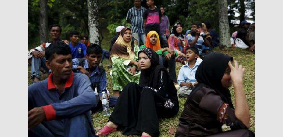 बांग्लादेश ने दस हज़ार रोहिंग्याओं को दिया प्रवेश