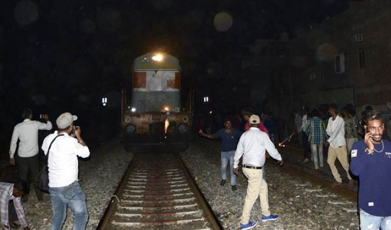 अमृतसर रेल हादसा : ट्रेन ड्राइवर ने लिखित बयान में सुनाई उस काली रात की घटना