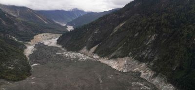ब्रह्मपुत्र नदी के समीप पहाड़ों पर भूस्खलन, असम और अरुणाचल में बाढ़ का खतरा