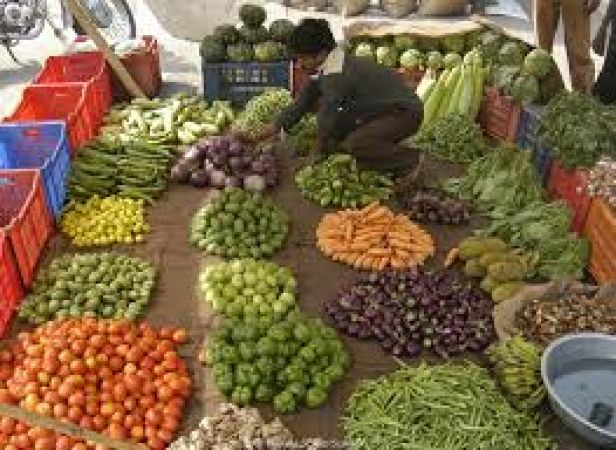 मुंबई में आसमान छू रहे सब्जियों के दाम