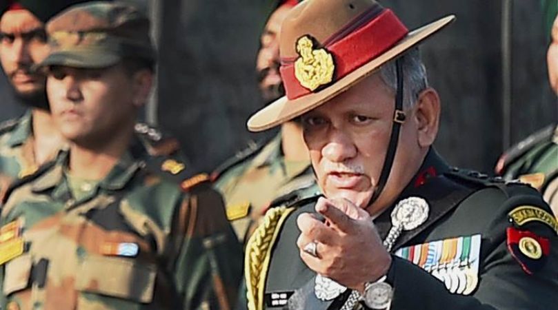 पाकिस्तान को सेना प्रमुख की दो टूक, पत्‍थरबाजों को भी बताया 'आतंकियों जैसा'