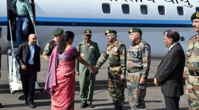 रक्षामंत्री सीतारमण ने लिया जम्मू-कश्मीर के हालात का जायज़ा