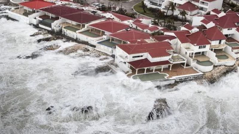 फ्लोरिडा में गहराया इरमा तूफान का खतरा