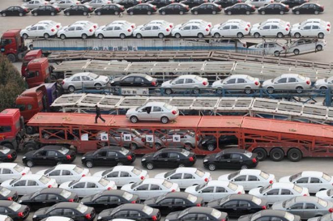 चीन ने लगाई पेट्रोल-डीजल वाले वाहनों पर लगाम