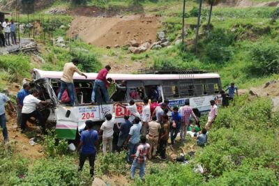 कोंडागट्टू बस दुर्घटना: तेलंगाना में बस खाई में गिरी, 46 तीर्थयात्रियों की मौत