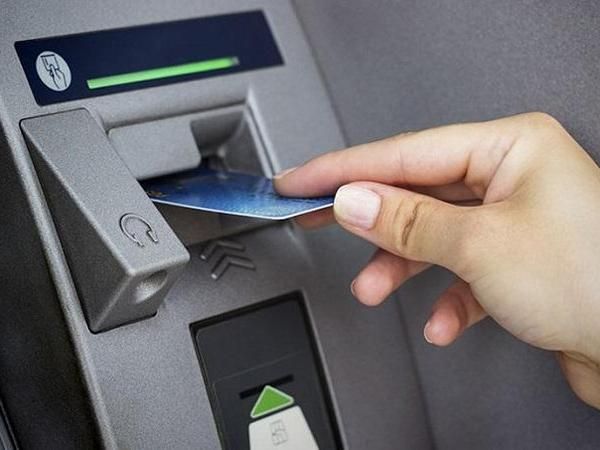 देश भर के ATM पर चल रही है यह 'लूट', ऐसे बचाये अपनी मेहनत की कमाई