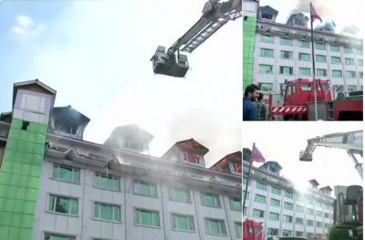 श्रीनगर के पंपोस होटल में लगी भीषण आग, बचाव कार्य जारी