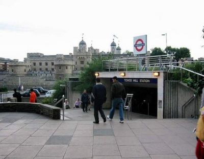लंदन में मेट्रो ट्रेन में धमाका