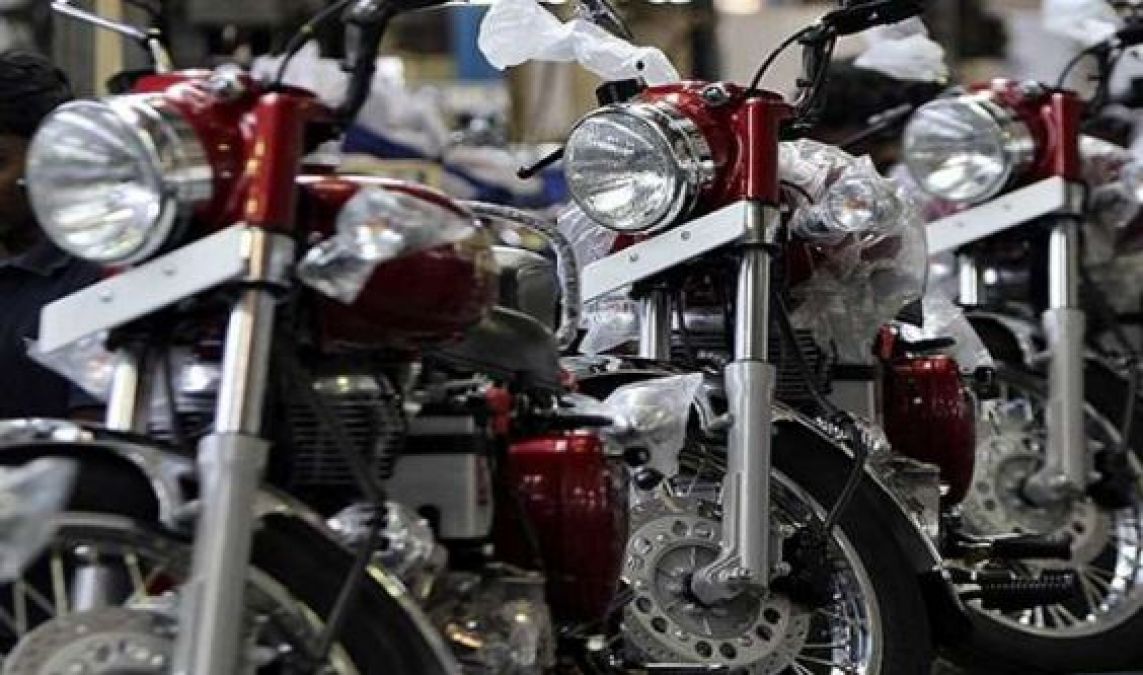 Now purchase your favourite gleaming Royal Enfield Bullet, just pay half price!