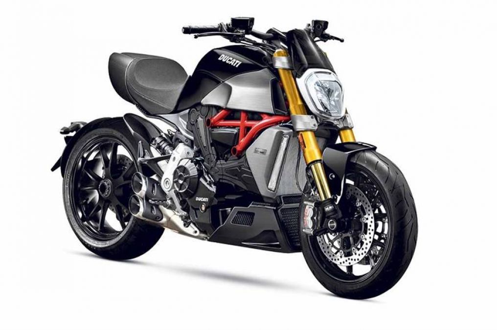 Ducati Diavel 1260 पावरफुल इंजन और कूल लुक के सा​थ जल्द होगी पेश, ये है स्पेसिफिकेशन