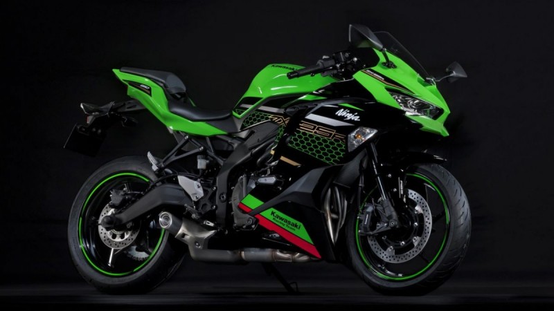 Kawasaki की ये बाइक बाजार में ब्रिकी के लिए हुई पेश, कीमत है 7.89 लाख