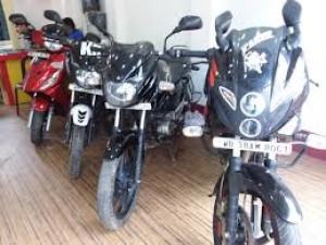 Demand for second hand two wheeler increased, customers want more mileage