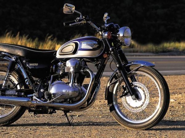 Kawasaki : इस मोटरसाइकिल को 1 लाख सस्ते में खरीदने का सुनहरा मौका
