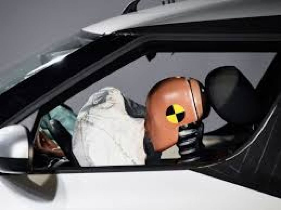 Know what airbags are in a car, how it saves a life!