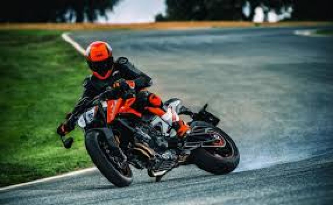 KTM 790 Duke bike is like a transformer, know other features