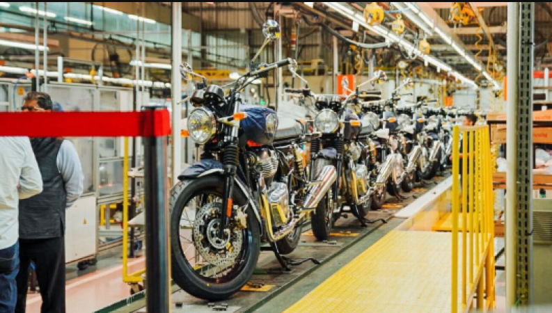 Revving into the Future: Royal Enfield Set to Make Electrifying Entry into Indian EV Market by 2025