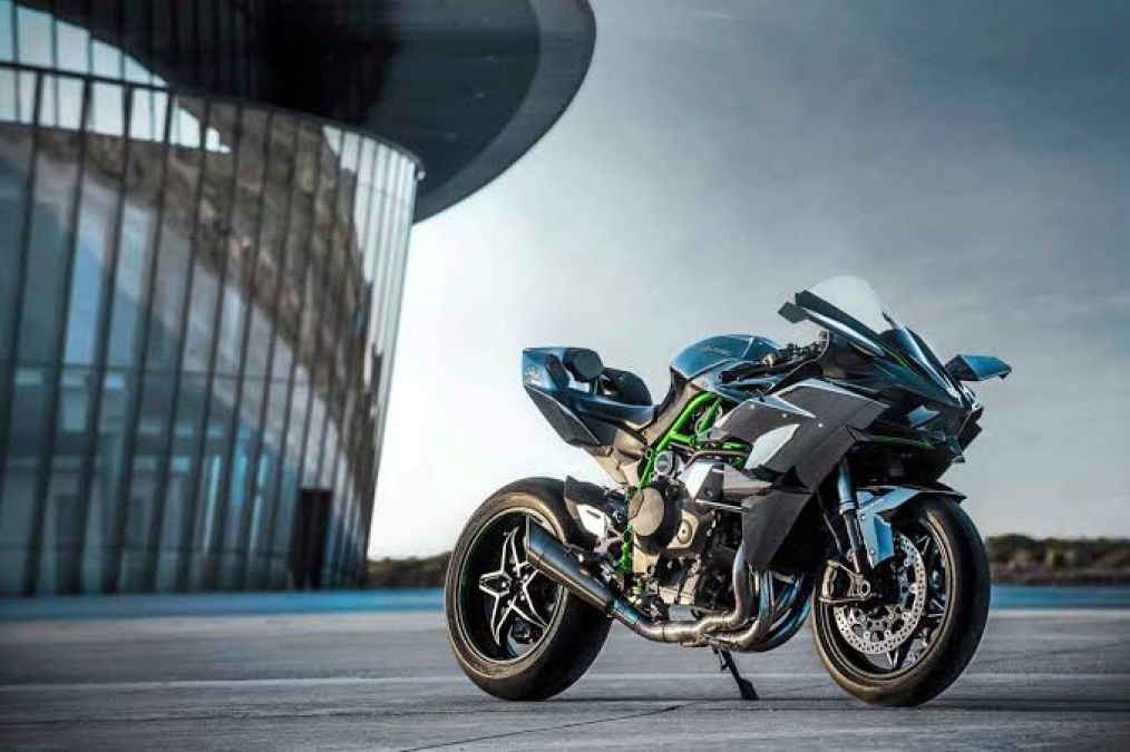 2021 Kawasaki Ninja H2R launched in Indian market