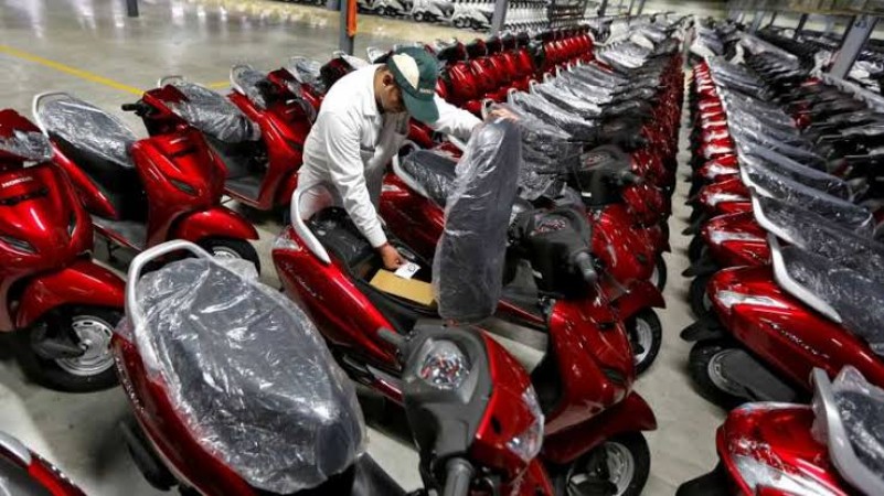 Two-wheeler wholesales fall 65% in May amid COVID-19 disruptions: SIAM
