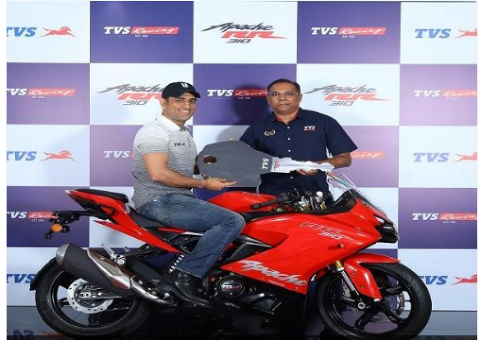 TVS Apache RR 310 Launched and MS Dhoni becomes the first owner