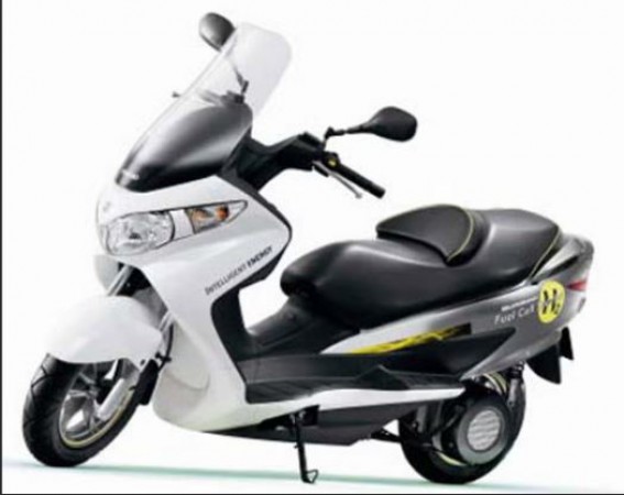 Hydrogen Scooter Unveiled: Suzuki unveils its first hydrogen scooter, the name is Bergman!