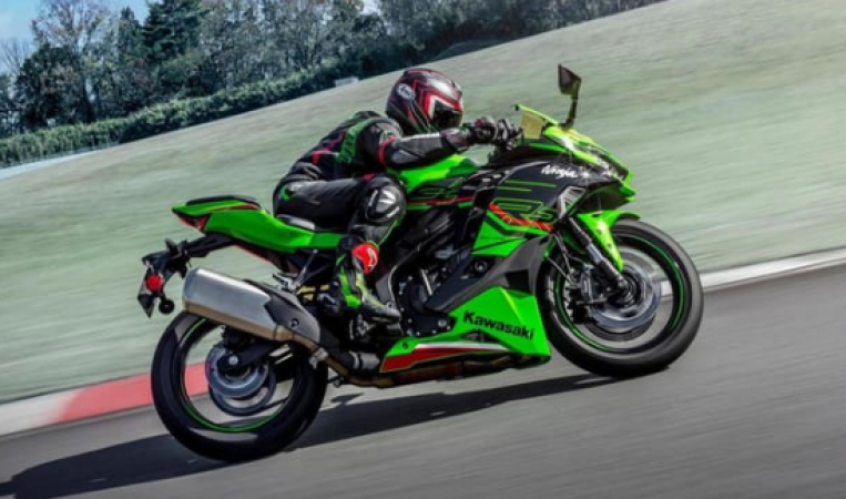 Kawasaki Unleashes Inline-Four Supersport Excitement in India very Soon