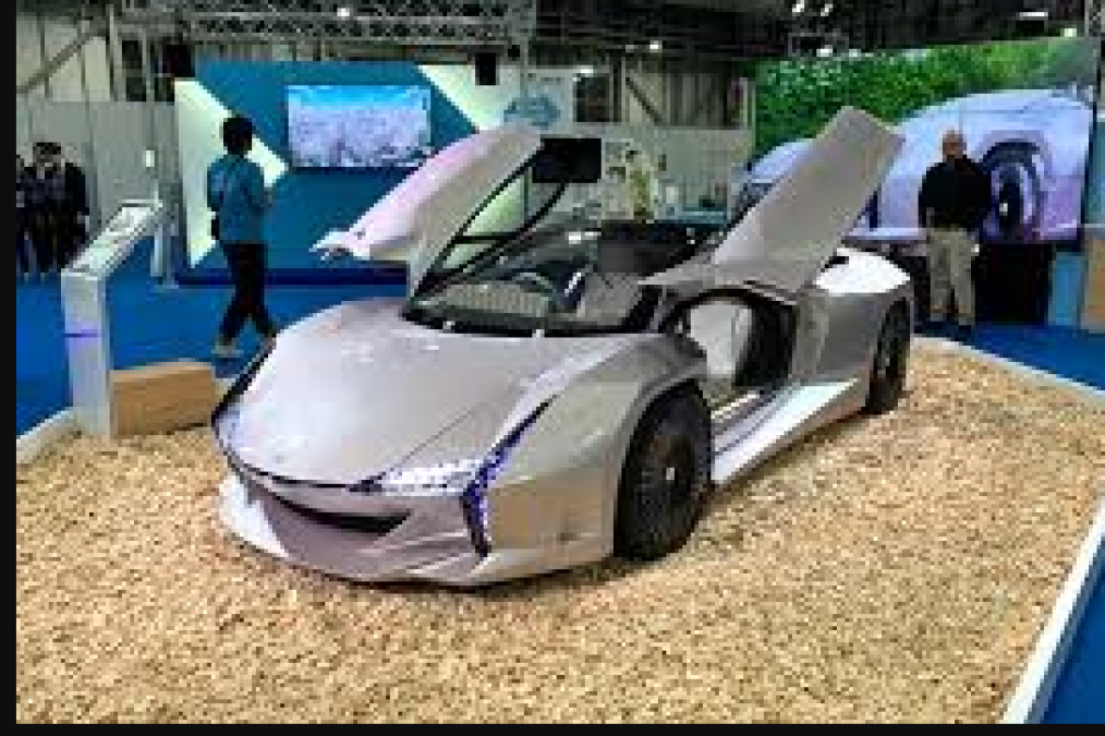Special Car made of recycling agricultural waste and plastic