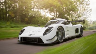 This amazing car takes just 2.3 seconds to get 100 km speed