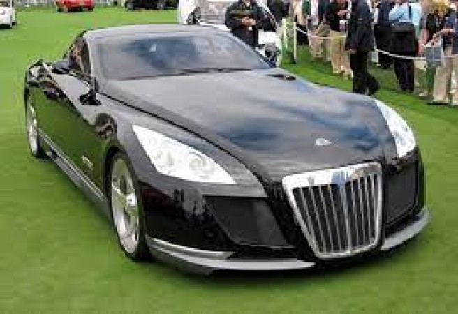 कार खरीदने का आप भी बना रहे है मन तो जरूर चेक कर लें Mercedes Maybach Exelero के फीचर्स