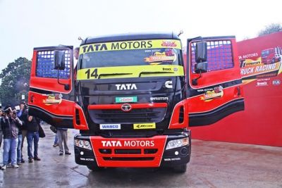 टाटा मोटर्स ने पेश की अपनी टी 1 प्राइमा रेसिंग ट्रक