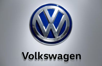 जर्मनी में स्कैंडल पर VW की जांच शुरू