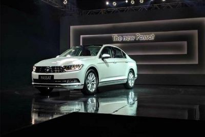 Volkswagen की नई जनरेशन कार Passat भारत में हुई लांच