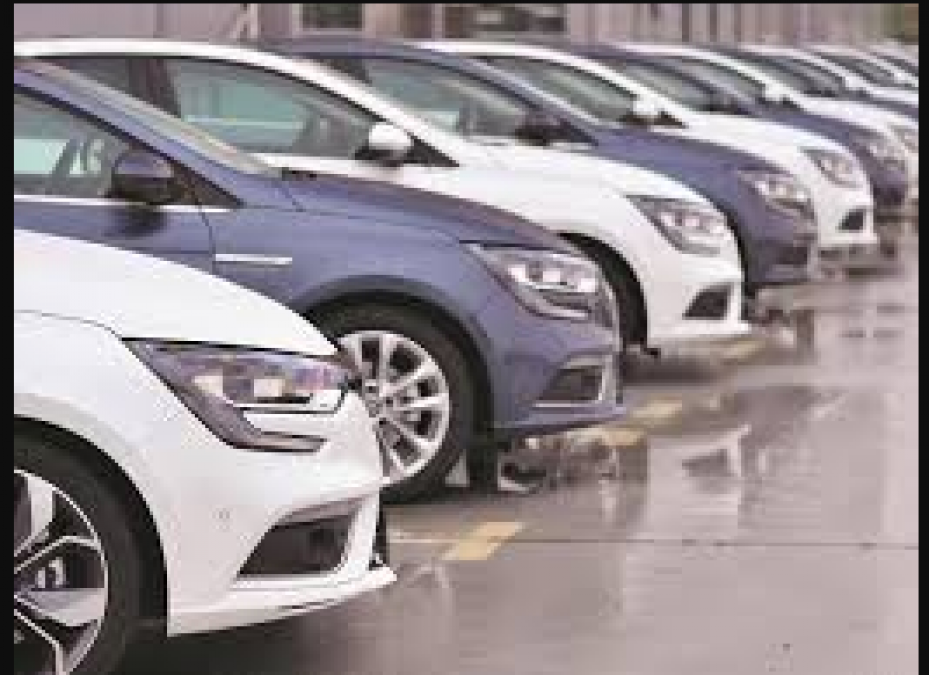 ऑटो सेक्टर में कार की बिक्री ने मारा उछाल, सात से दस फीसदी तक बढ़ोतरी