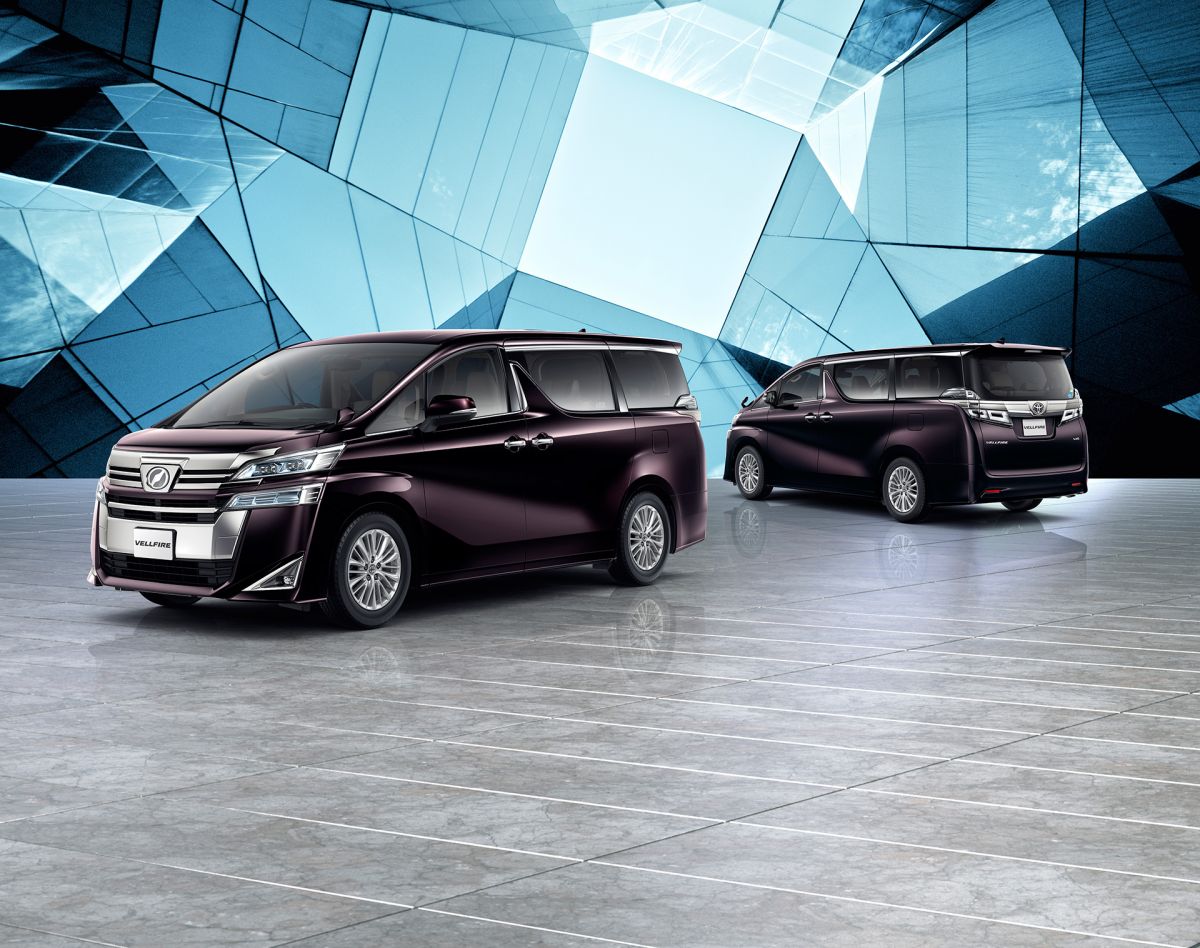 Toyota Vellfire MPV to be launched in the Indian market soon, know the features!