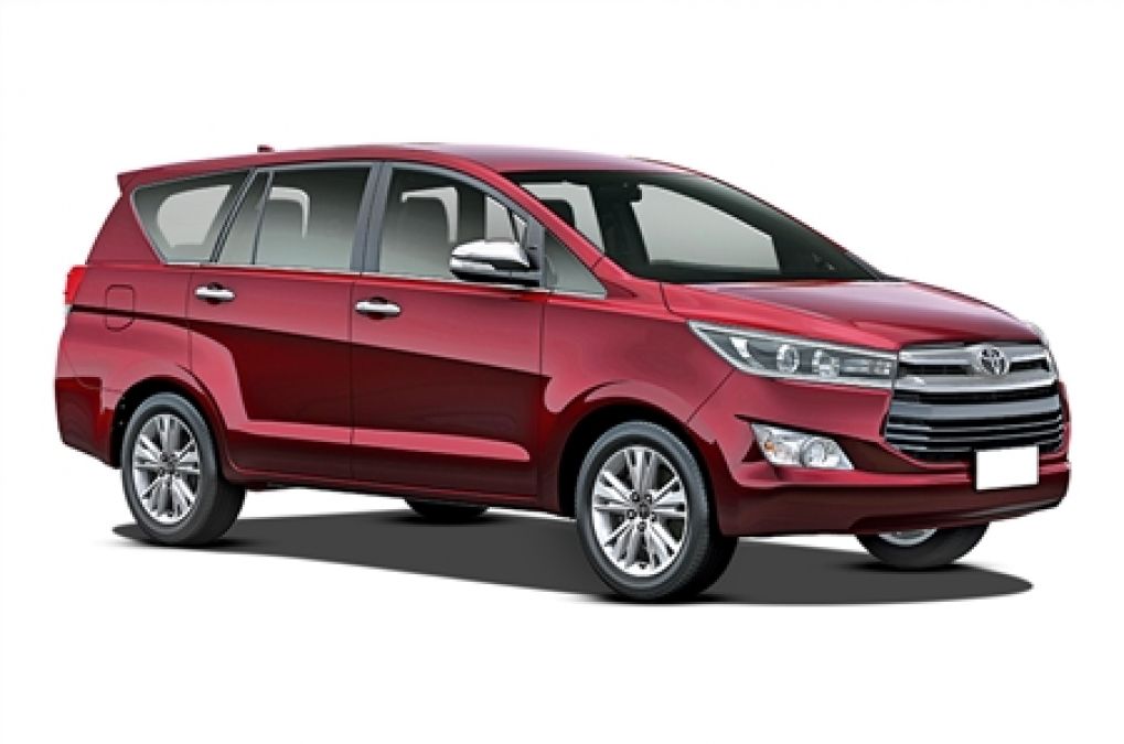 Get a bumper discount of up to Rs 1 lakh on these Toyota cars