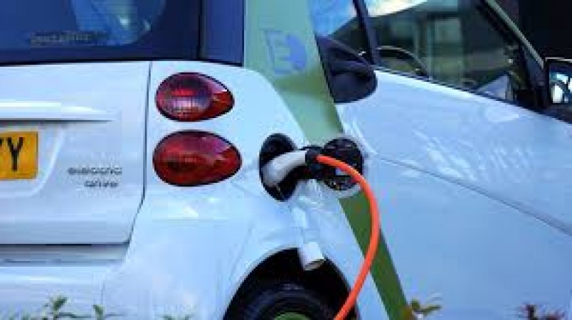 Do you also have an Electric Car? Keep these 4 things in mind while getting service done