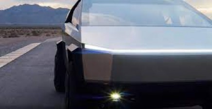 Tesla Cybertruck: Tesla starts delivery of Cybertruck... You will be shocked to know the price and range!