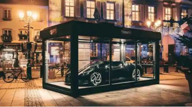 Bugatti La Voiture Noire becomes 'Most Expensive' Christmas decor