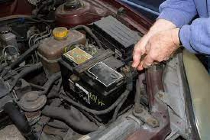 Do not make these mistakes even by mistake, otherwise your car battery will deteriorate prematurely