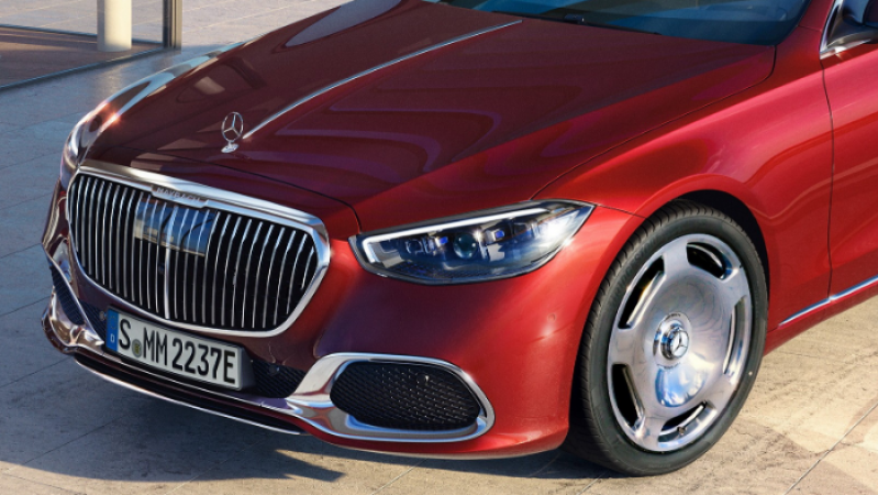 Introducing the opulent blended limousine Mercedes-Maybach S 580e