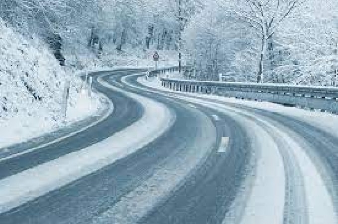 Mountain Driving Tips: If you are preparing to go to the mountains in winter, then keep some special tips in mind
