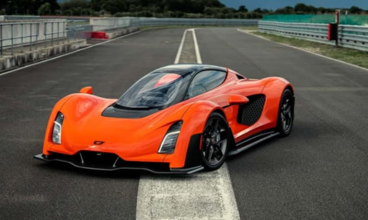 Czinger 21C V Max Hypercar Unveiled, With 1,250 Horsepower and a Top Speed of 281 mph