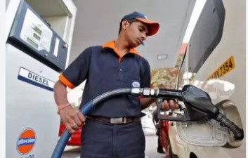 Be careful while filling petrol and diesel, this scam can happen to you too...