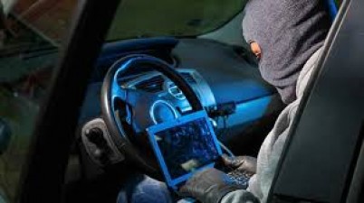 Just closing the car lock-window is not enough, stop car hacking in 5 ways