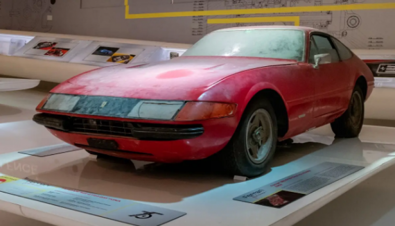 Years after being discovered in a barn, an unique Ferrari 365 GTB/4 was purposefully kept dusty.