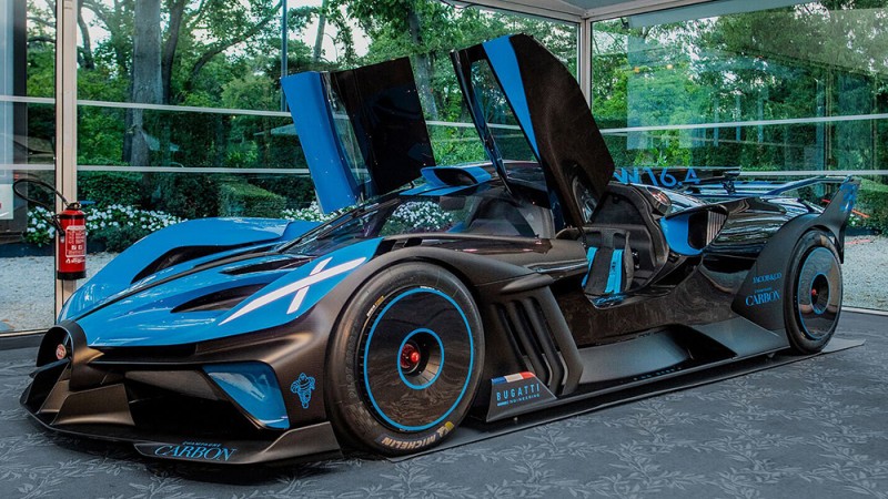 Bugatti Bolide the most beautiful hypercar in the world, Super packed Inside